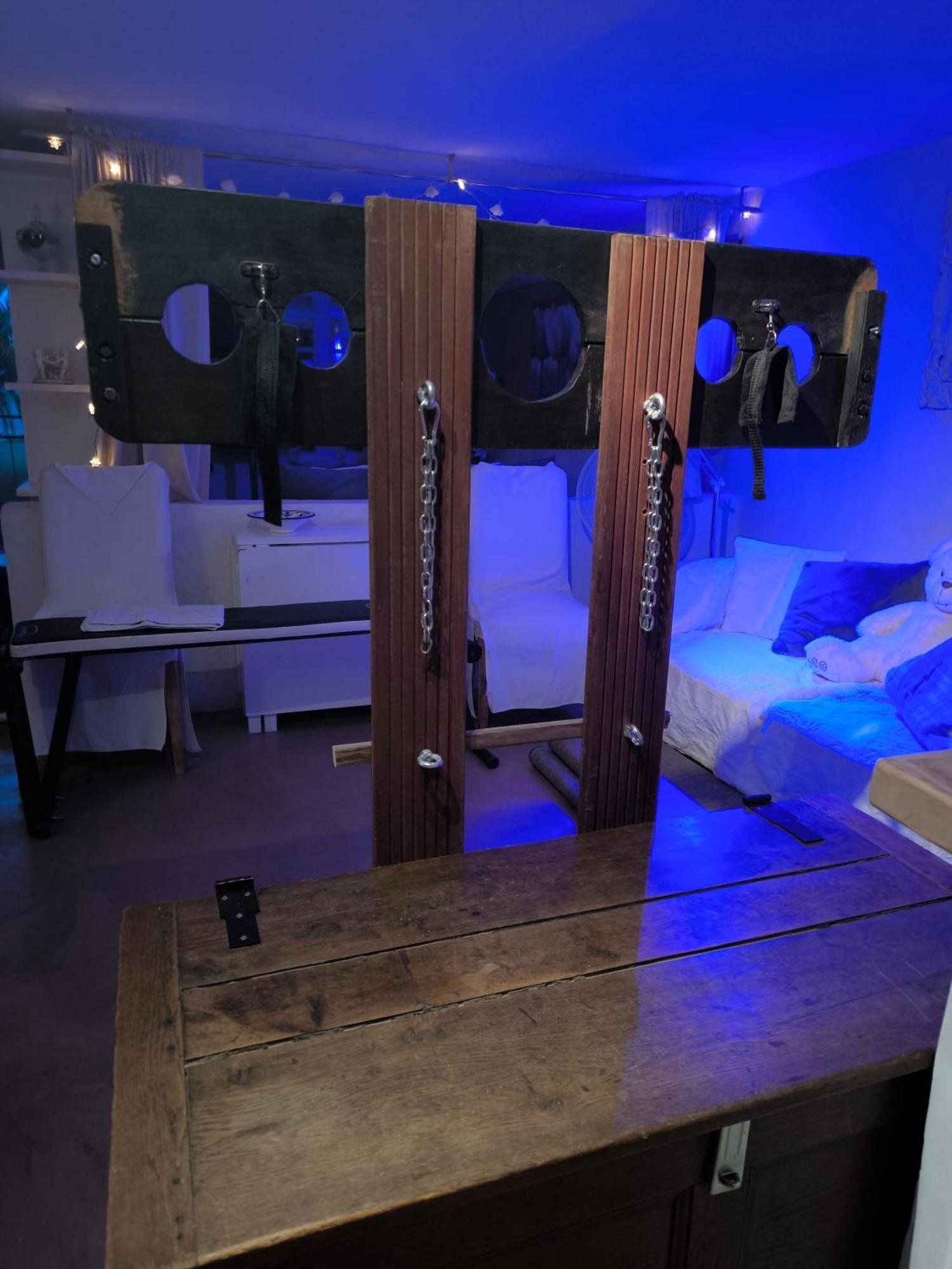 Love-Room Discret 40 M2 Bormes Les Mimosas Village Avec Terrasse Zewnętrze zdjęcie