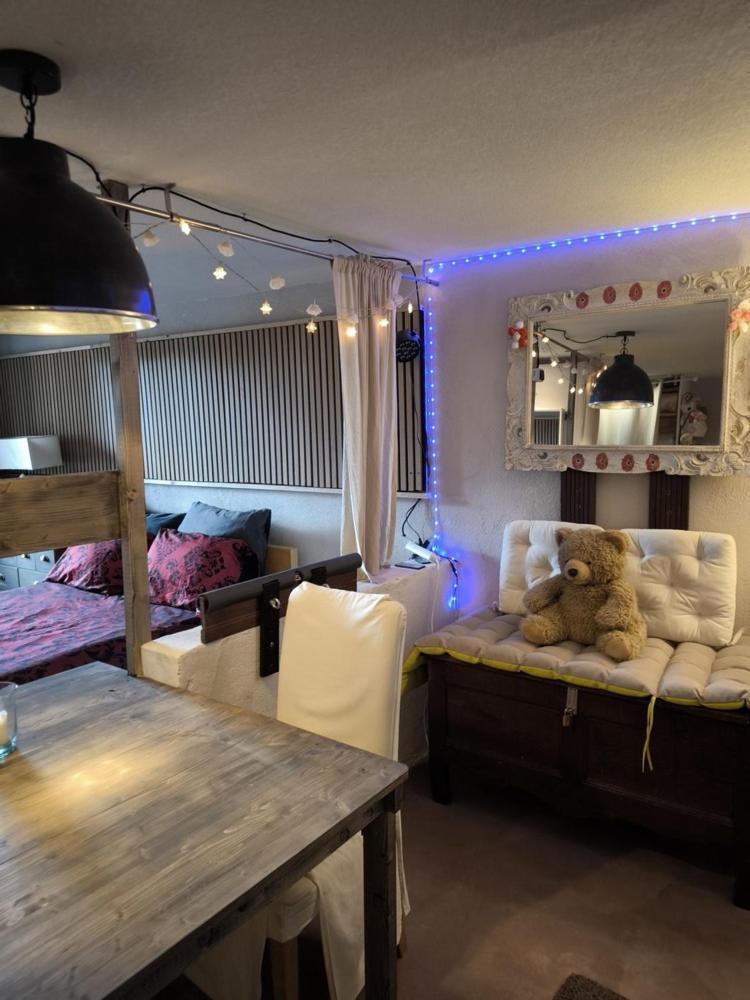 Love-Room Discret 40 M2 Bormes Les Mimosas Village Avec Terrasse Zewnętrze zdjęcie